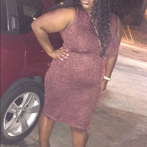 Burgundy sparkle turtleneck dress - Picture 1 of 2